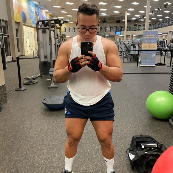 Meet your Posher, Moises - Picture 3 of 3